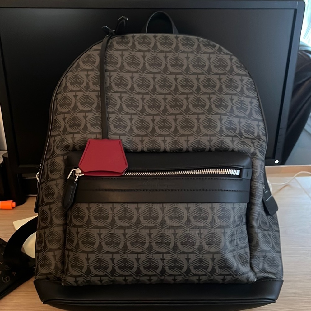 Men’s Salvatore Ferragamo Gancini Backpack-Impeccable Condition